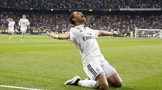 Real Madrid de nghi M.U cho lui thoi han mua dut Chicharito hinh anh