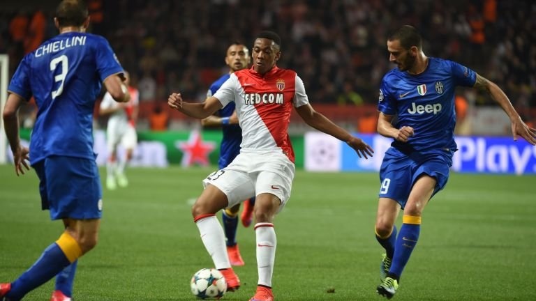 Trong mùa giải 2014-2015 nếu chỉ tính tại 5 giải đấu hàng đầu châu Âu, Martial là cầu thủ 