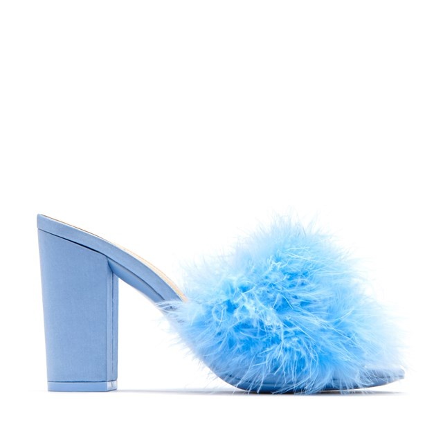 Katy Perry ra mat bo suu tap giay moi anh 4