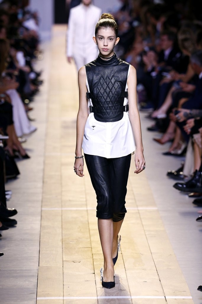 quan lung quay tro lai anh 8