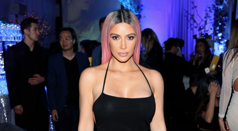 Kim Kardashian dien vay goi cam vao top sao mac dep hinh anh