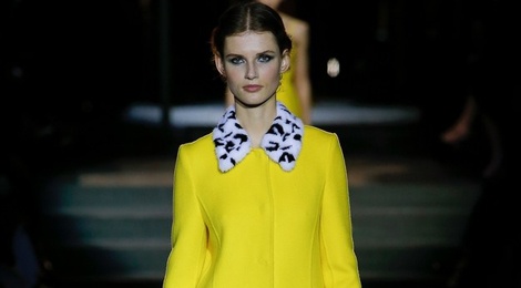 Xu huong thoi trang doc, la thong tri san dien mua thu 2018 hinh anh