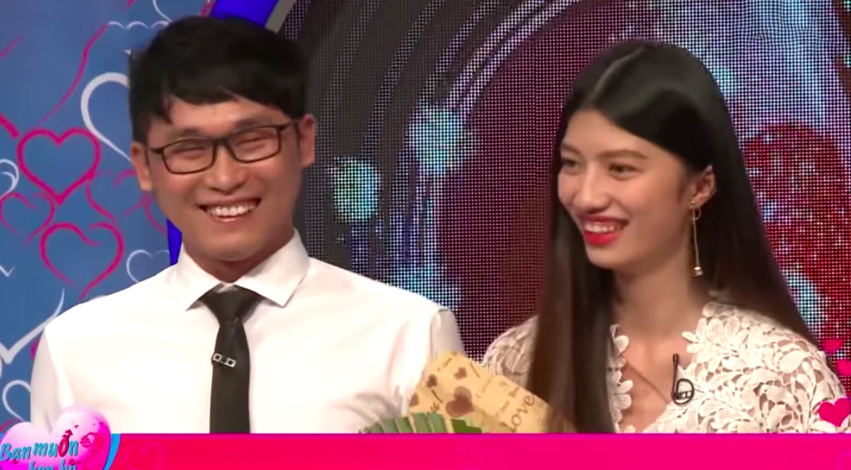 Chang trai hat 'Nguoi la oi' chinh phuc co gai cao nhu nguoi mau hinh anh