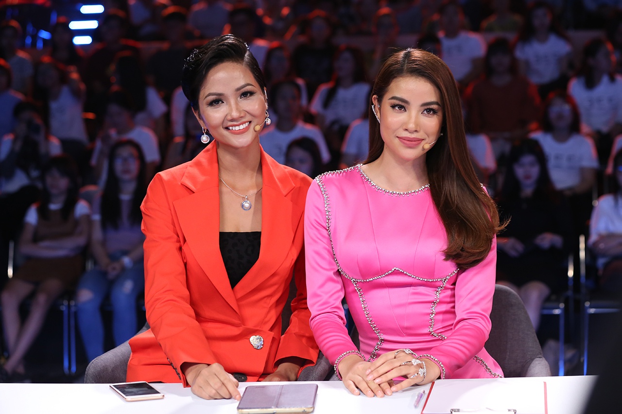 Hoa hau Pham Huong, H'Hen Nie lan dau doat 50 trieu tai Nguoi bi an hinh anh