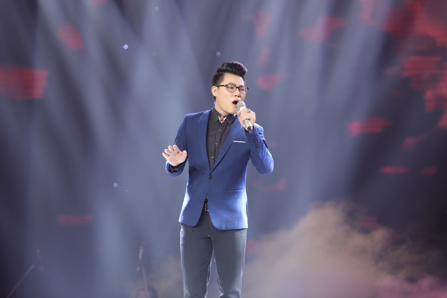 Duy Cường đăng quang Thần tượng Bolero ảnh 2 Duy Cuong dang quang Than tuong Bolero anh 2