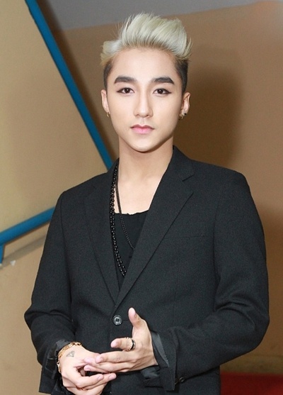 Son Tung trang diem dam anh 4