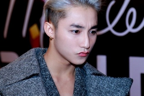 Son Tung trang diem dam anh 3