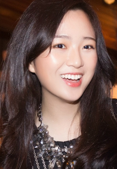 con gai ban sao cua nhung nghe si noi tieng anh 4