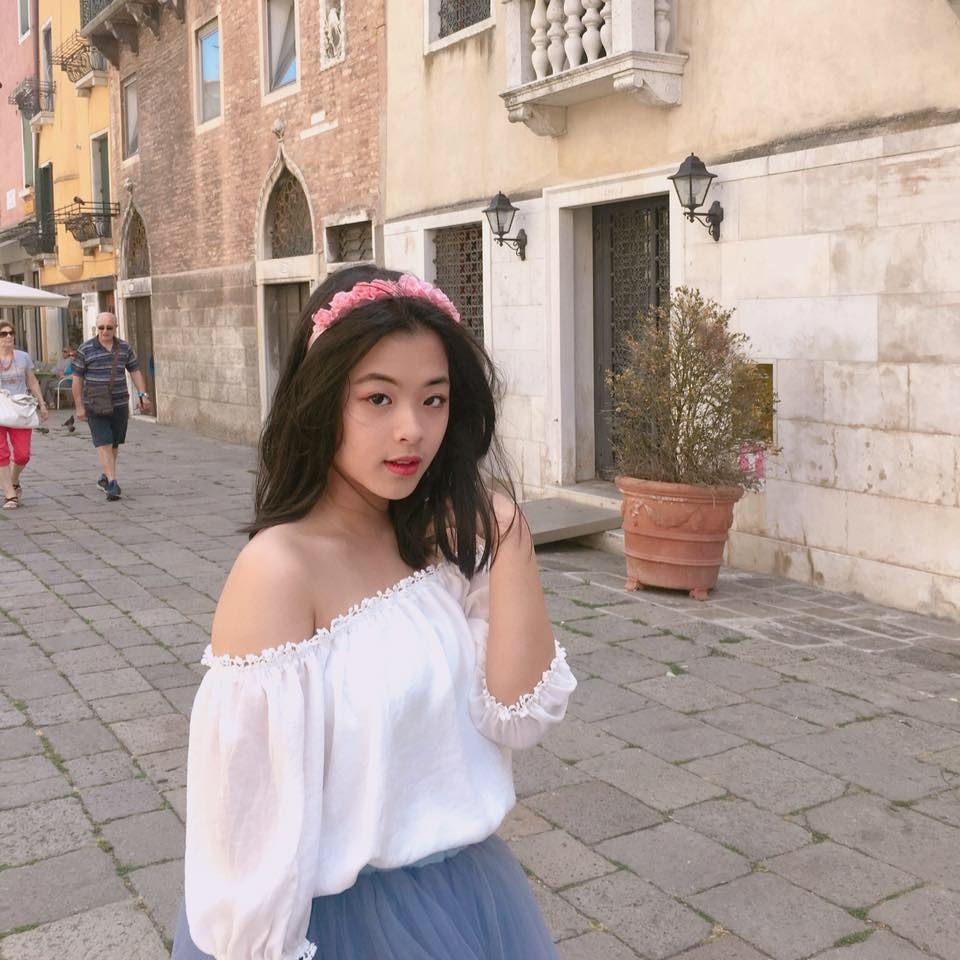 con gai ban sao cua nhung nghe si noi tieng anh 6