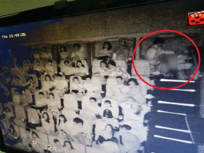 doi nam nu bi tung canh nong CGV anh 1