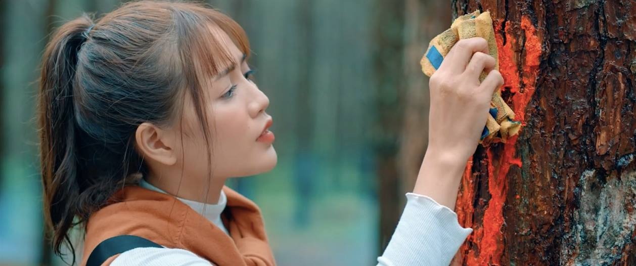 Phim ngắn của Sơn Tùng gây tranh cãi ảnh 4 Phim ngan cua Son Tung gay tranh cai anh 4