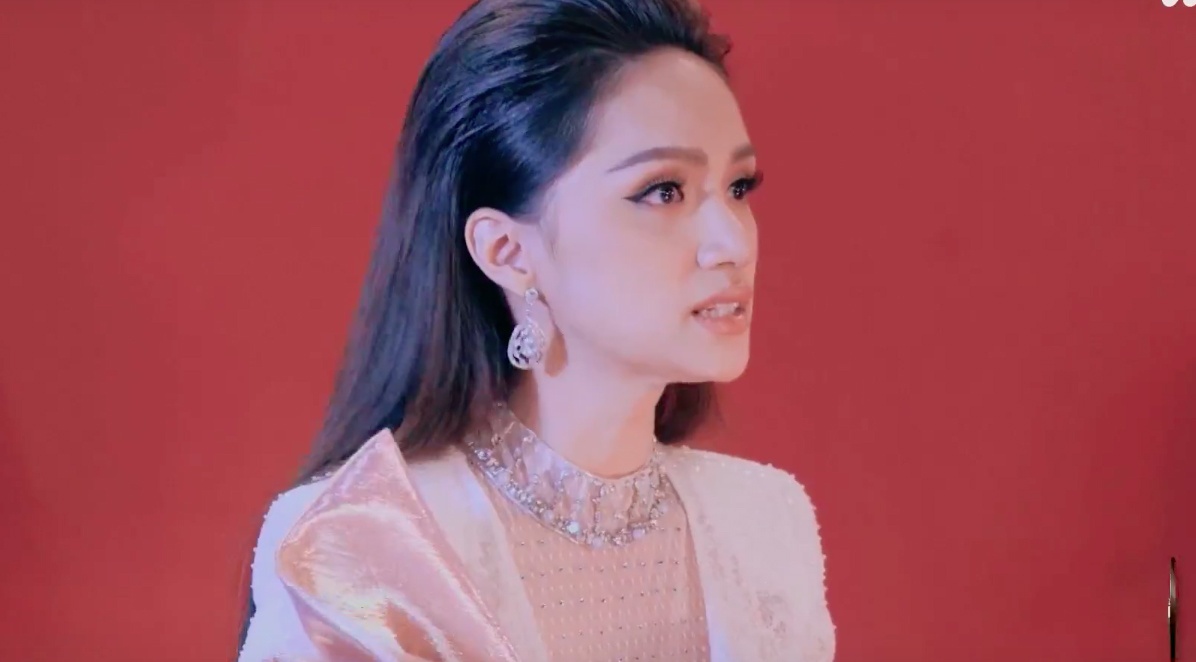 Huong Giang da xoay Ky Duyen khi gianh thi sinh tai Sieu mau Viet Nam hinh anh