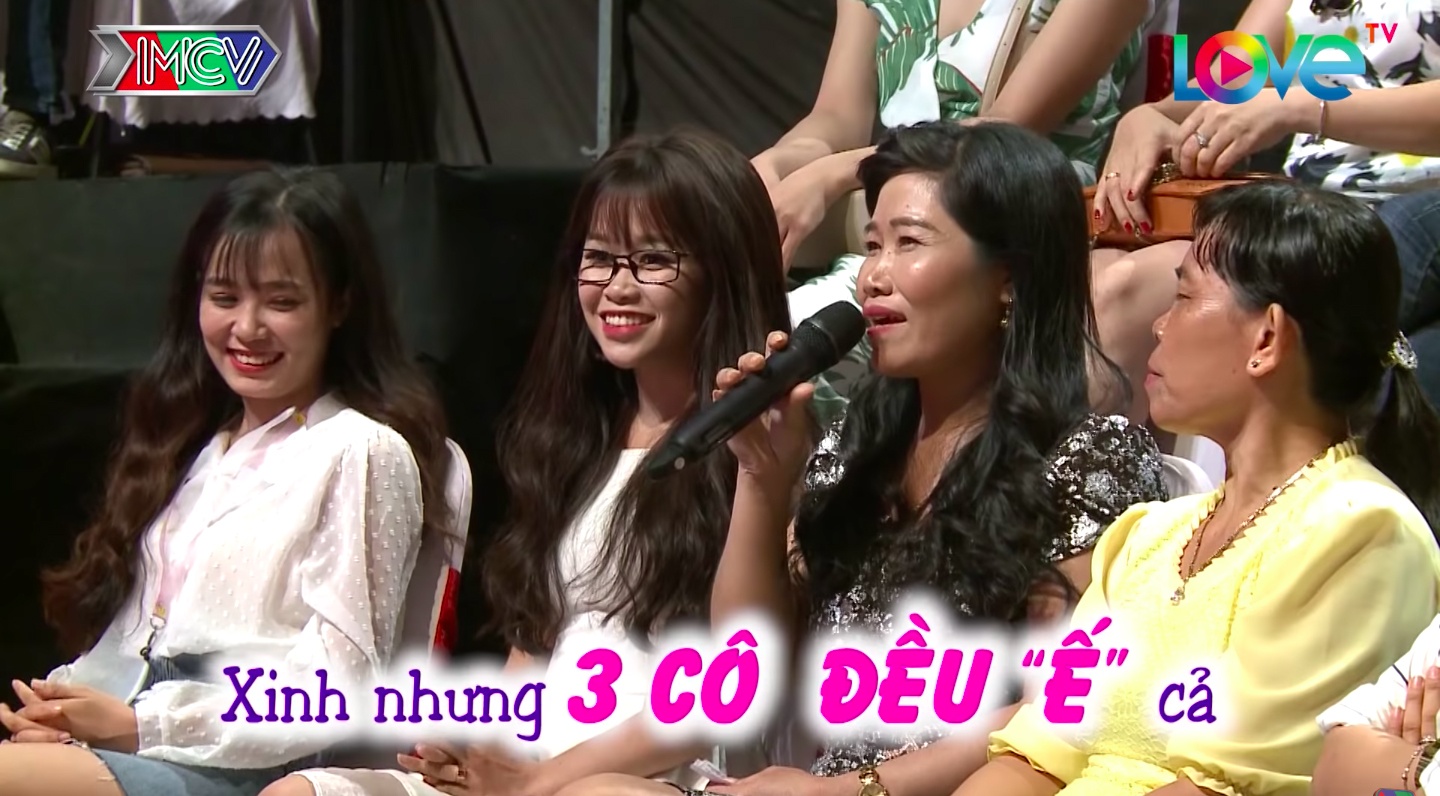 Anh chị đi hẹn hò nhưng em lại gây chú ý ảnh 1 Anh chi di hen ho nhung em lai gay chu y anh 1