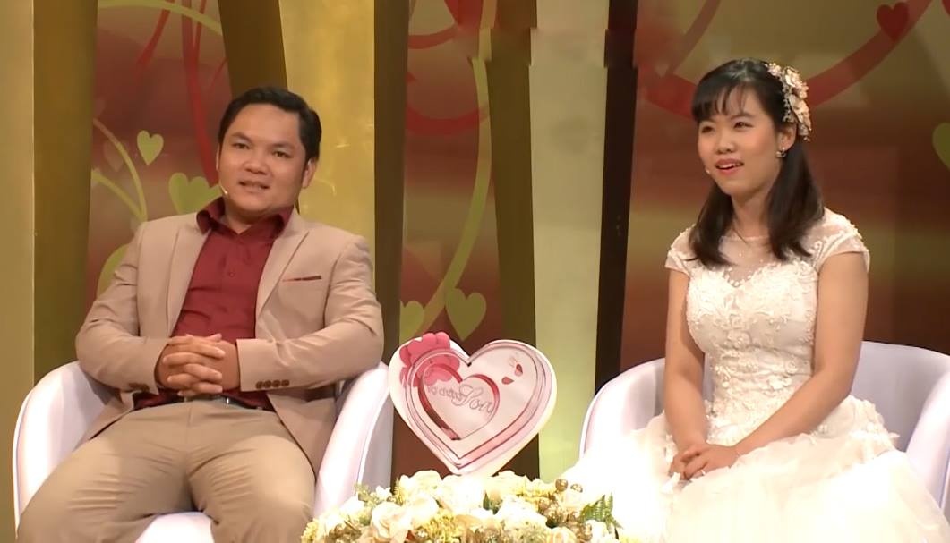 Chong an tuong voi vo vi de toc giong NSUT Minh Vuong hinh anh