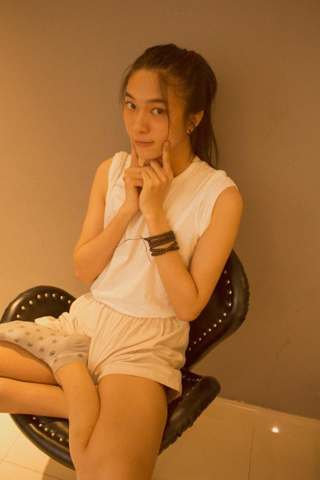 Chang trai duoc khen dep nhu con gai anh 2