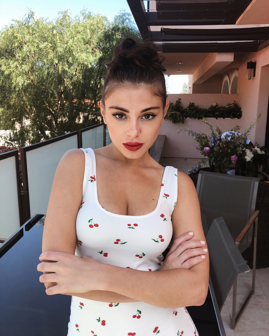 mau Tay xuat hien trong MV moi cua Binz anh 10