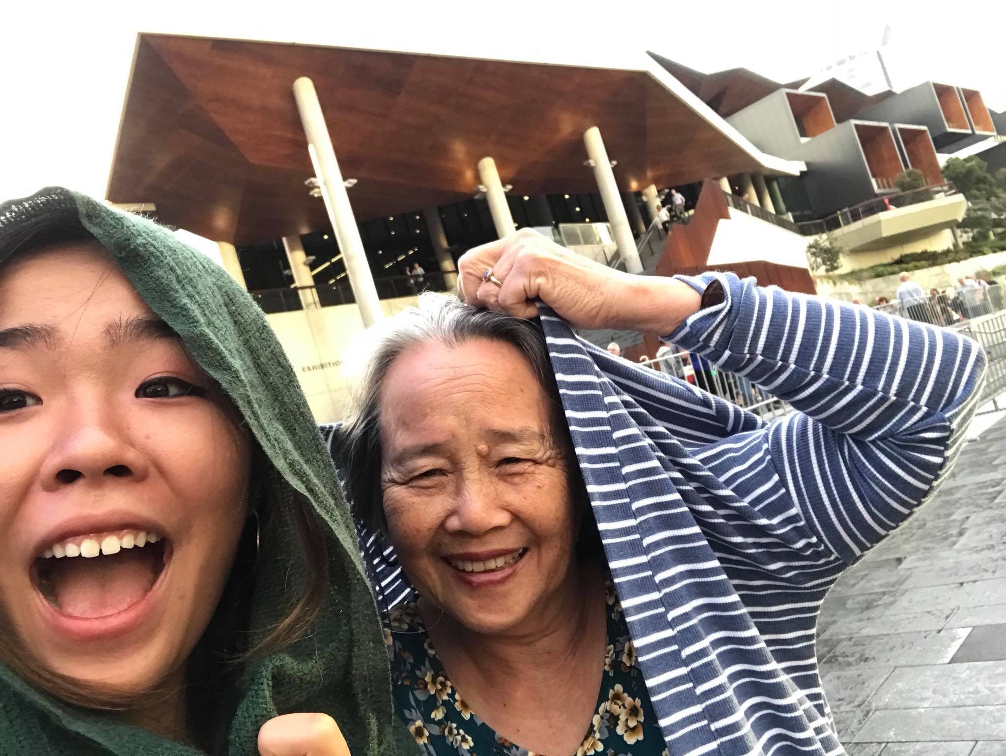 'Chau nha nguoi ta' lay tien lam them dua ba xem live show o Australia hinh anh