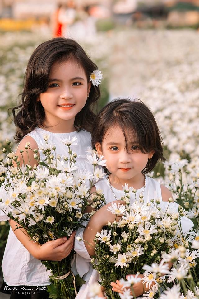 thien than nhi ben cuc hoa mi anh 3