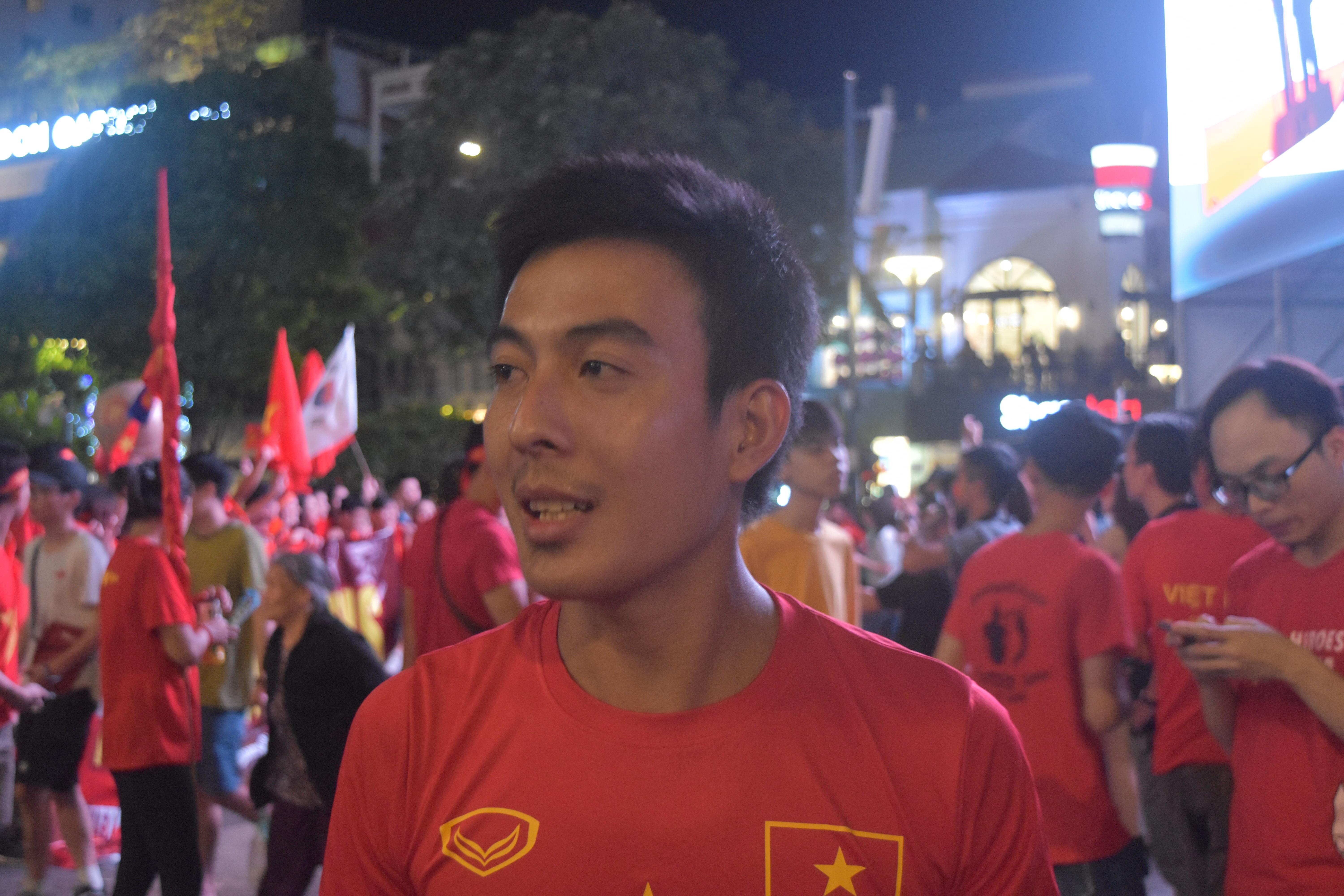 xa rac ngap khu vuc pho di bo anh 5