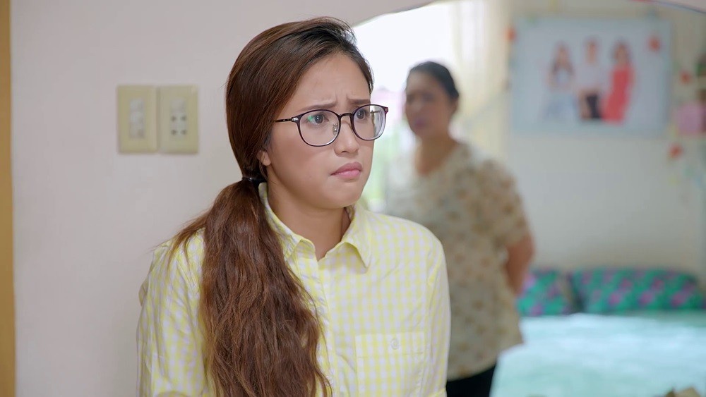 Phuong Hang 'Gao nep gao te' bi chong to luoi nau an va lam viec nha hinh anh
