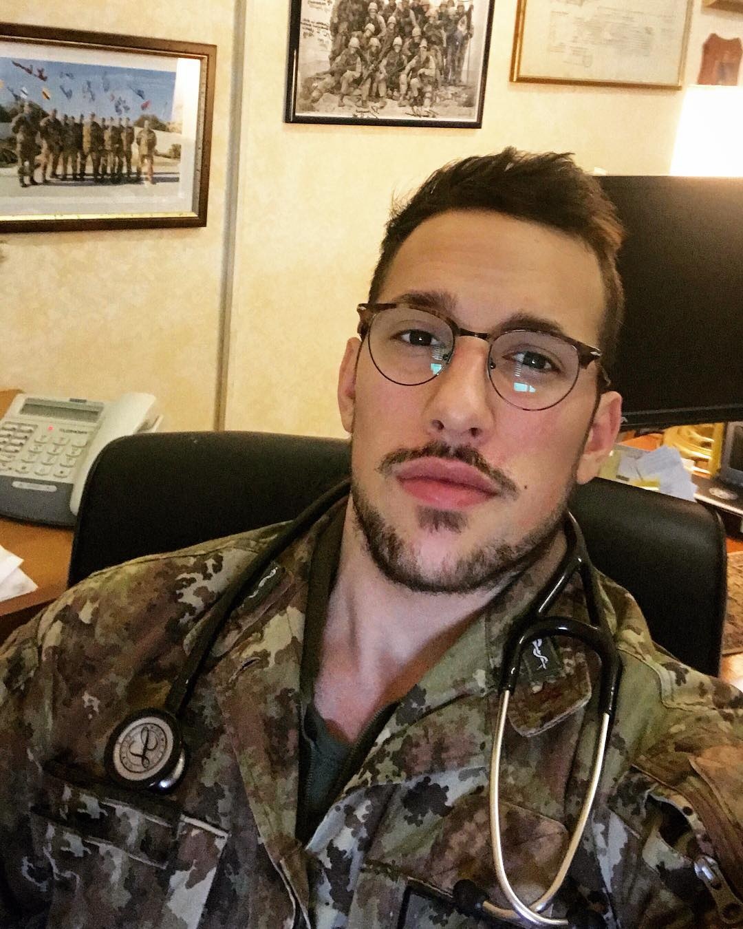 Bac si dep trai anh 14