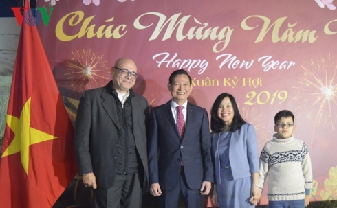 để tiếng Việt không bị lãng quên ảnh 3 de tieng Viet khong bi lang quen anh 3