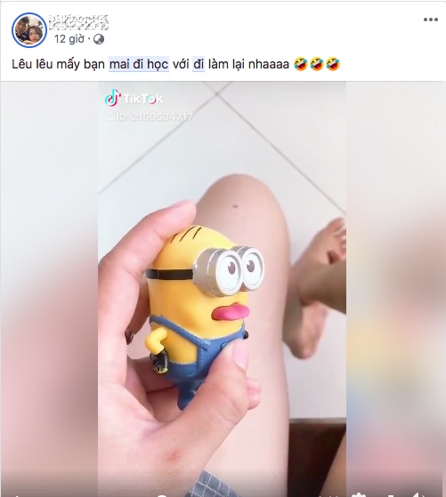 Anh dan mang than khoc vi ngay di hoc som anh 3