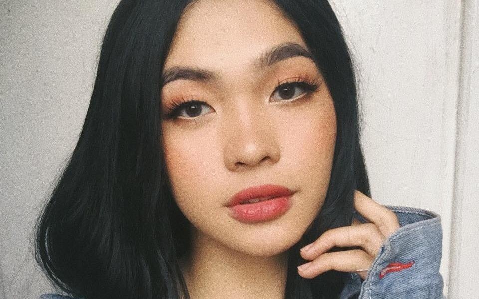 10X trang diem xinh dep khien nhieu nguoi nham lan la con gai hinh anh