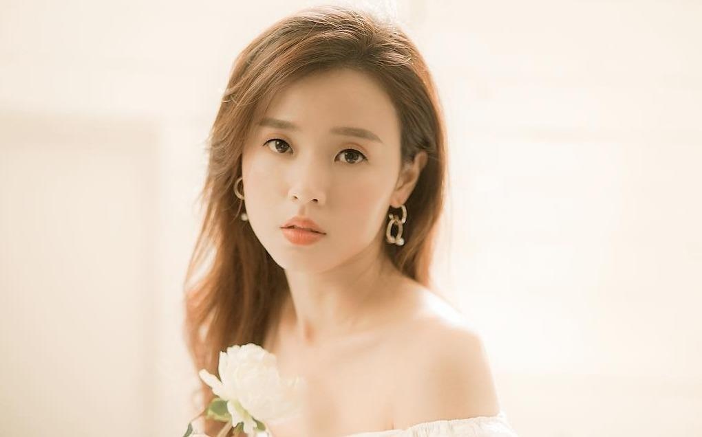 Nhan sac dang nguong mo cua Midu o tuoi 30 hinh anh