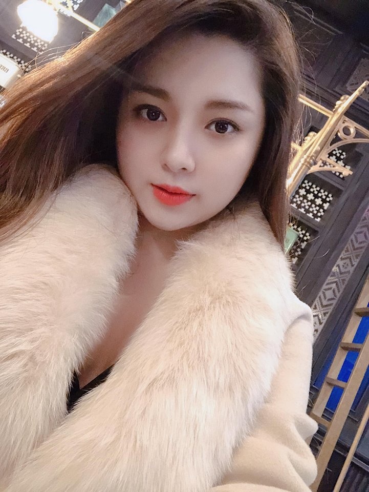 co gai dan chuong trinh mac goi cam anh 8