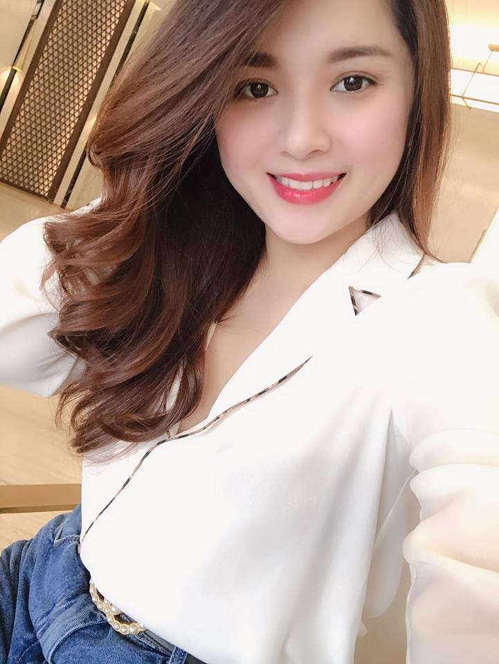 co gai dan chuong trinh mac goi cam anh 9