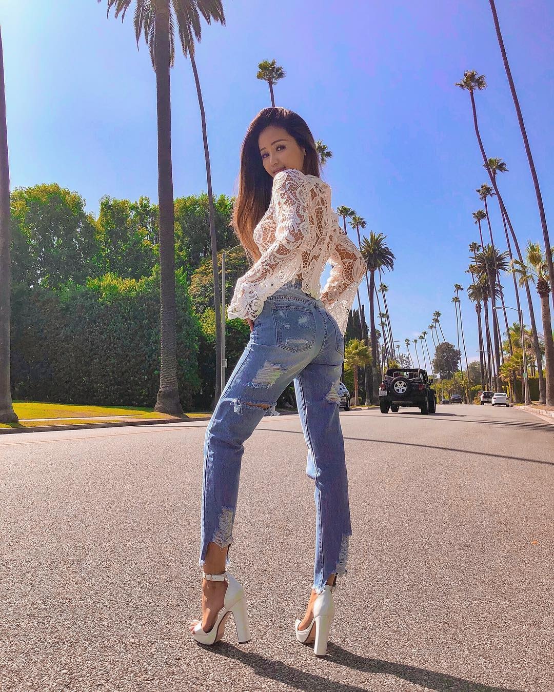 9X so huu 3 vong nong bong anh 9