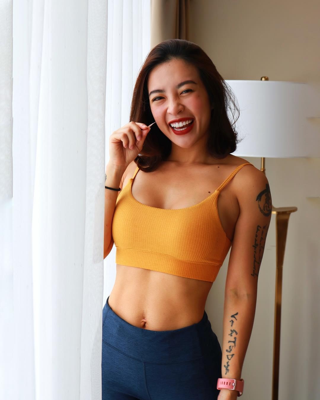 vlogger noi tieng anh 9