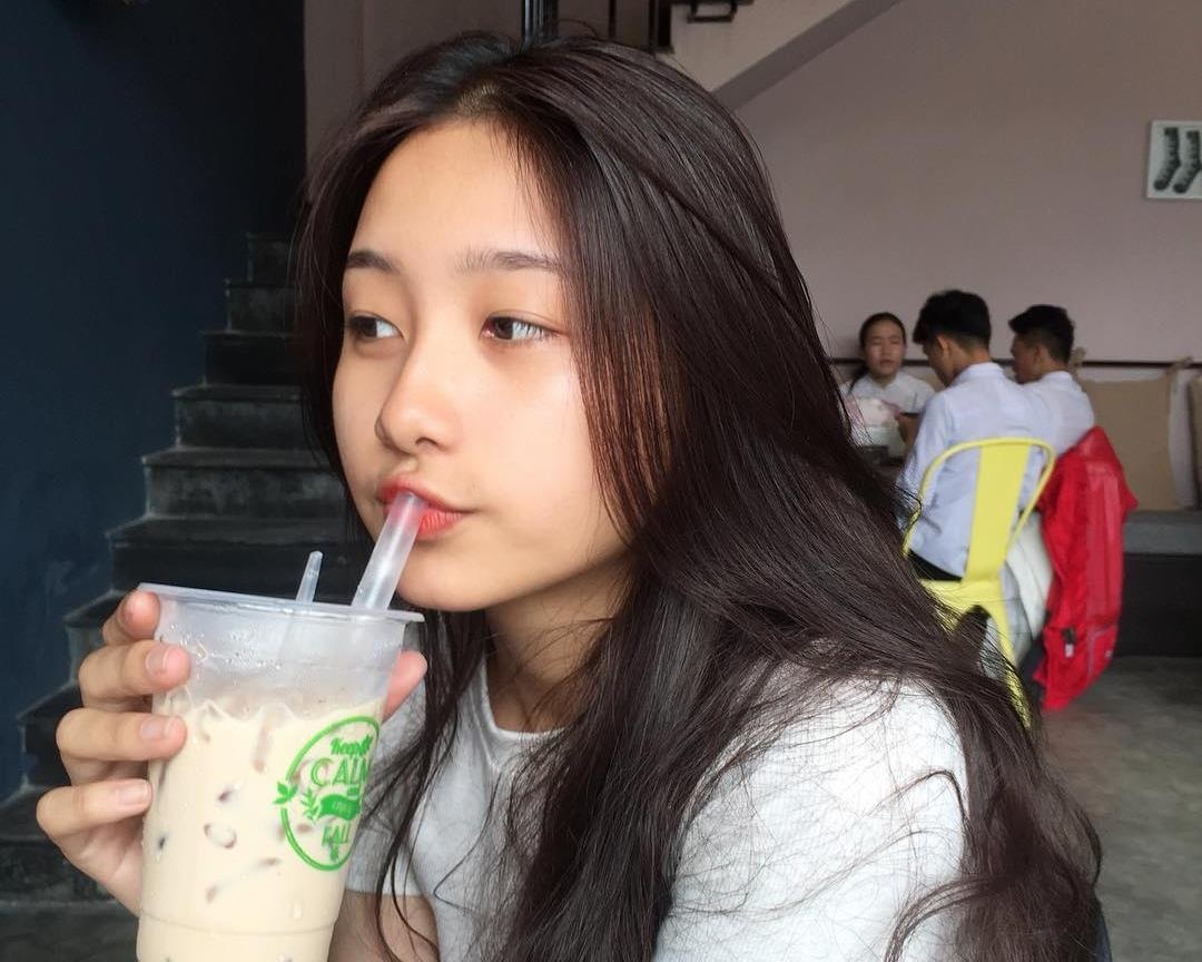 Khanh Huyen khoe giong hat qua ca khuc 'Way back home' hinh anh