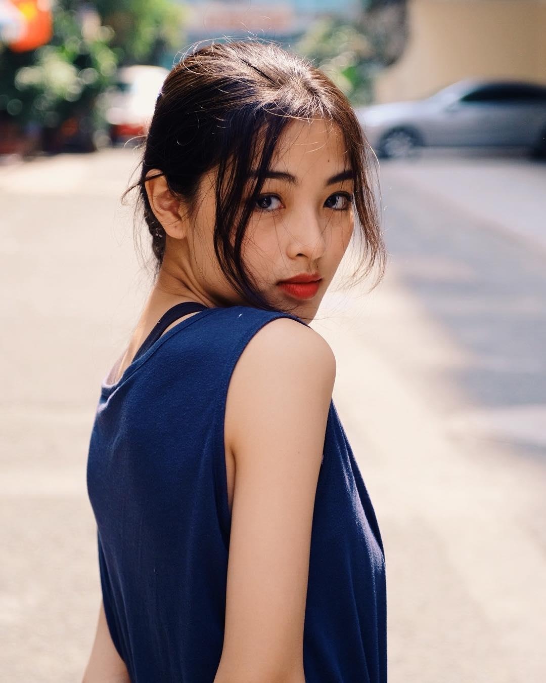 Hot girl Viet giong nguoi noi tieng anh 2