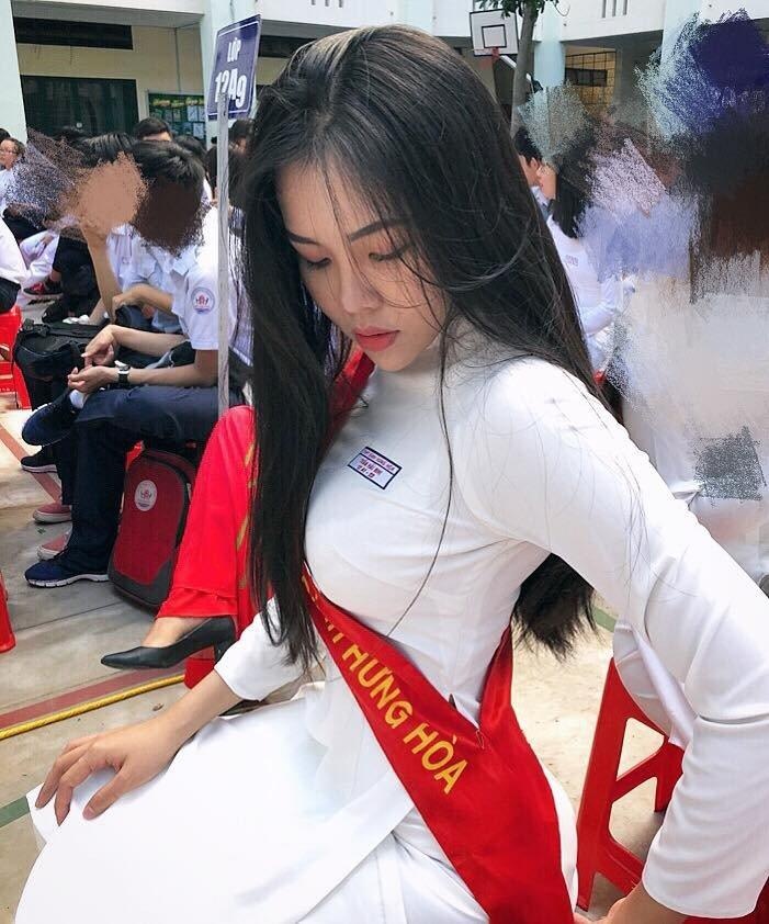 Gai xinh THPT Binh Hung Hoa anh 12