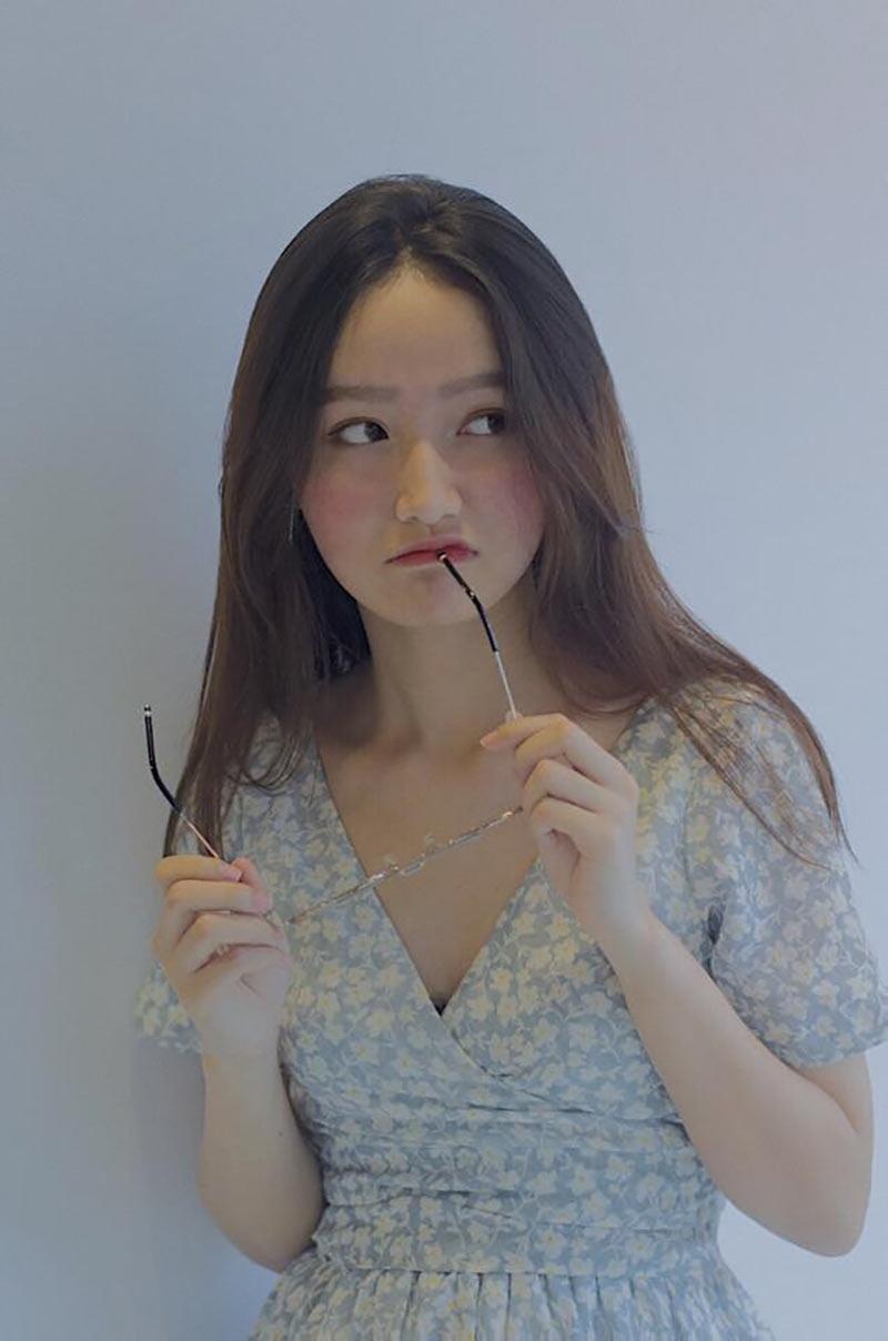 Gai xinh tu cac truong ngan hang anh 12