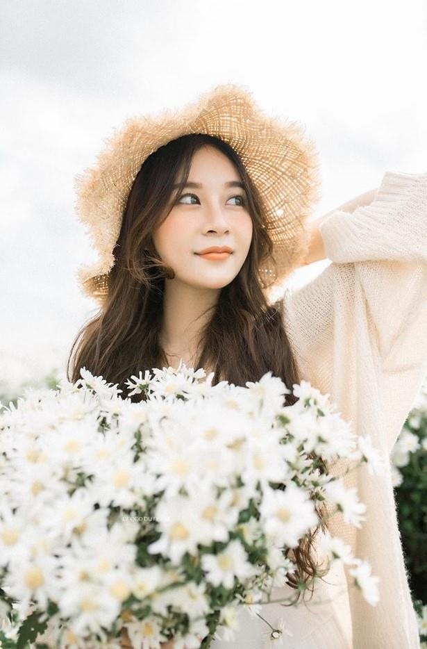 hot girl dai hoc thuong mai anh 5