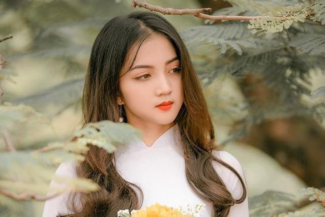 gai xinh dai hoc thuong mai anh 1