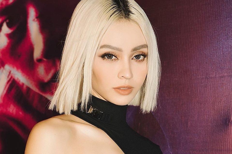 hot girl Tiem banh hoang tu be anh 11