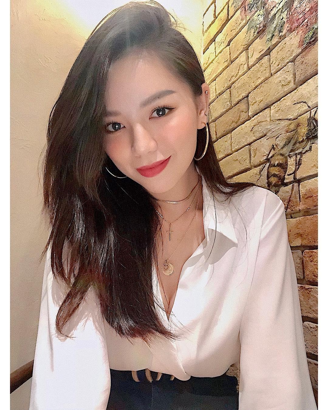 hot girl Tiem banh hoang tu be anh 10