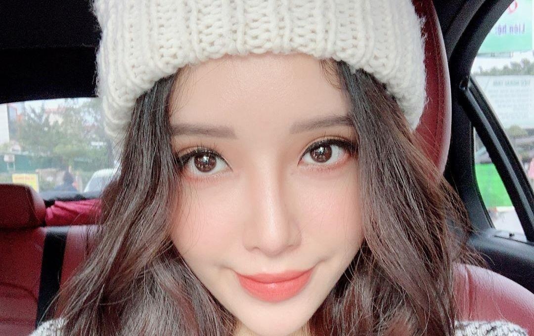 'Soi' can canh nhan sac xinh dep cua em gai Mai Phuong Thuy hinh anh