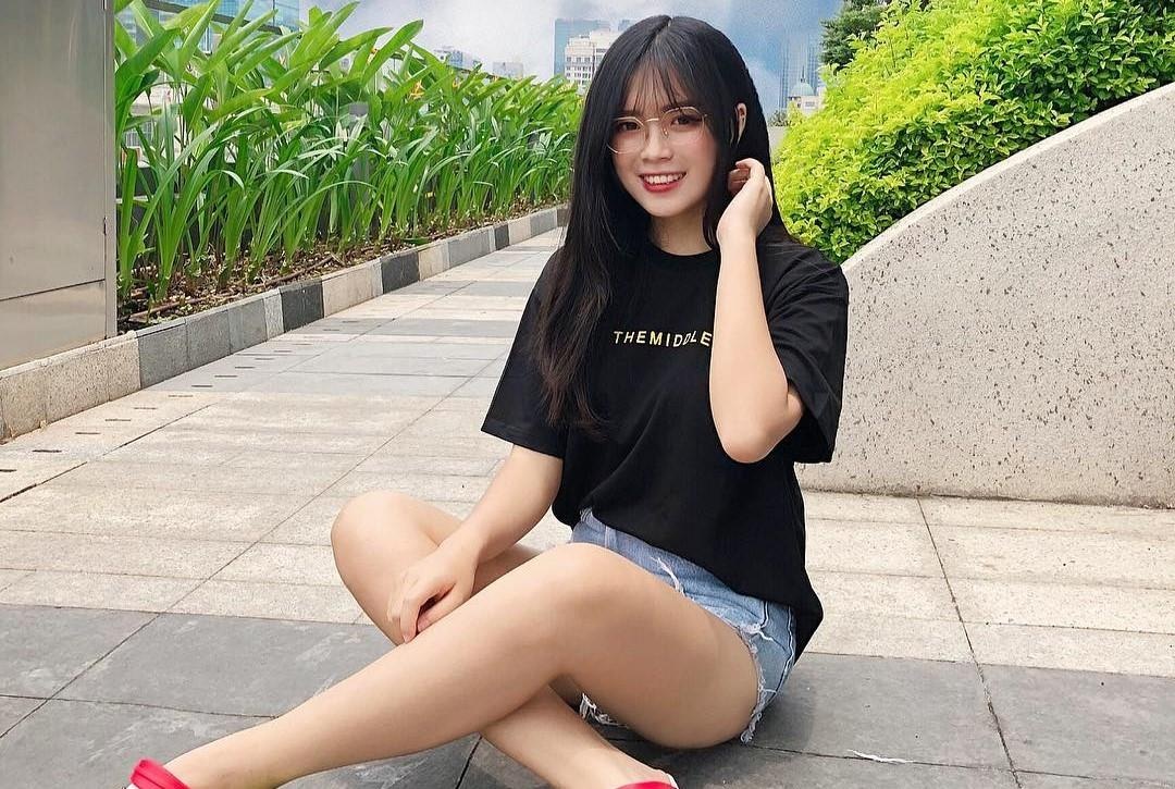 gai xinh len bao Trung Quoc anh 9