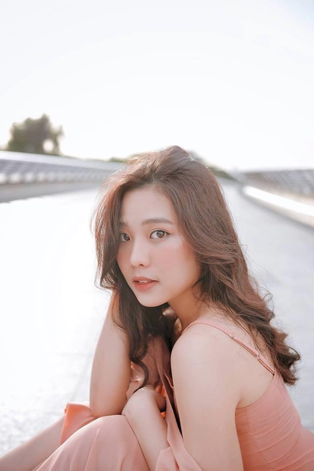 gai xinh DH Ton Duc Thang anh 9