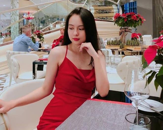 gai xinh DH Ton Duc Thang anh 1