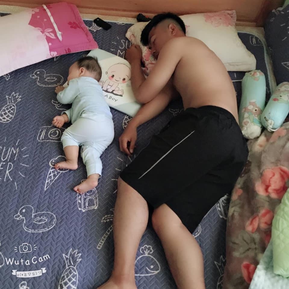 con nam ngu giong y bo anh 5