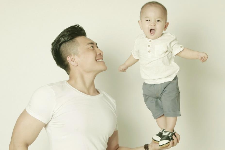 'Cha toi la sieu anh hung' va nhung hinh mau bo dien hinh hinh anh