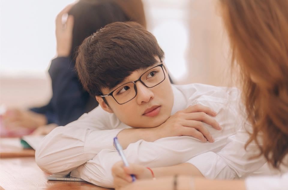 Vlogger nam noi tieng anh 1