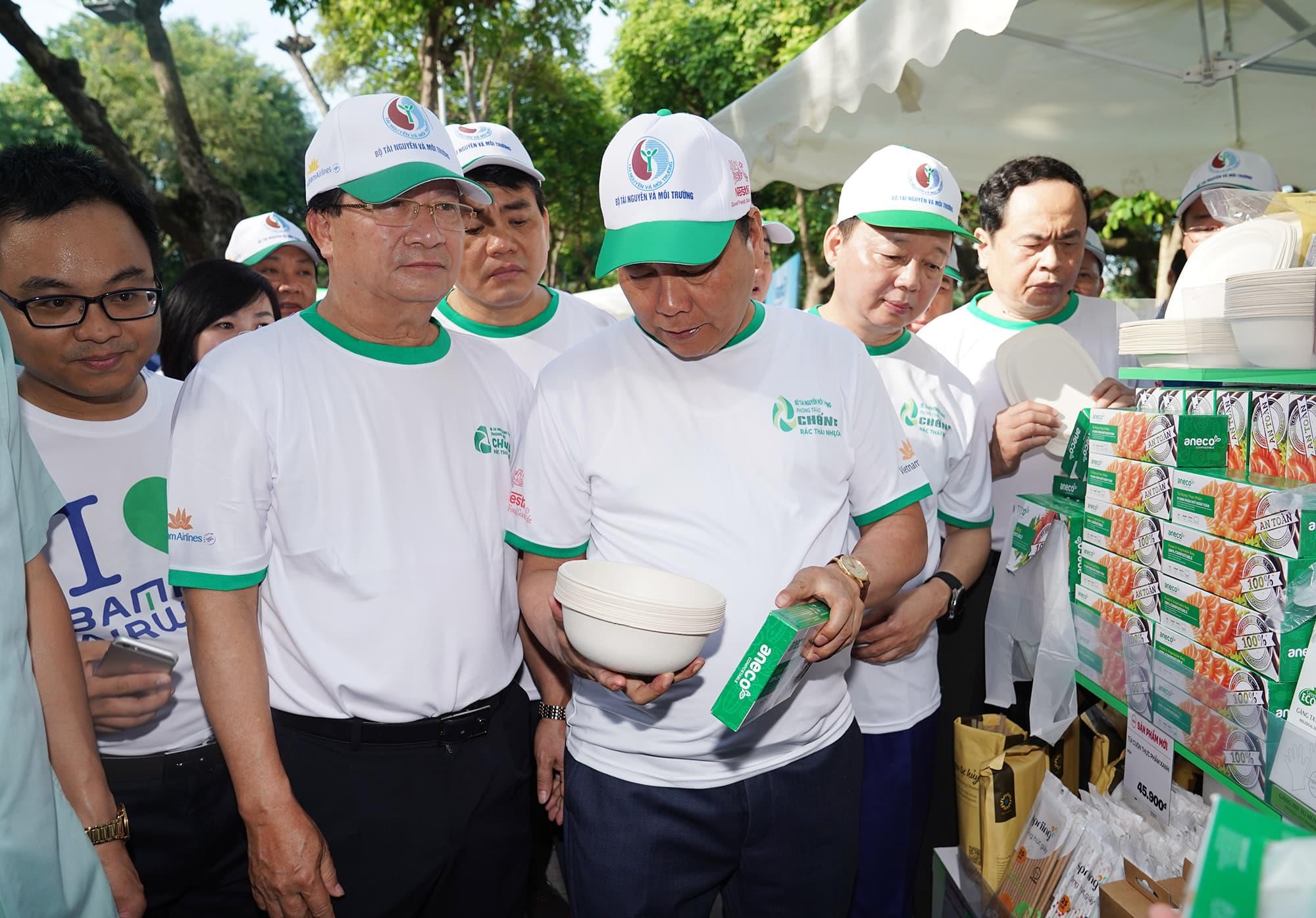 Màu xanh của nhưa ảnh 3 Mau xanh cua nhua anh 3