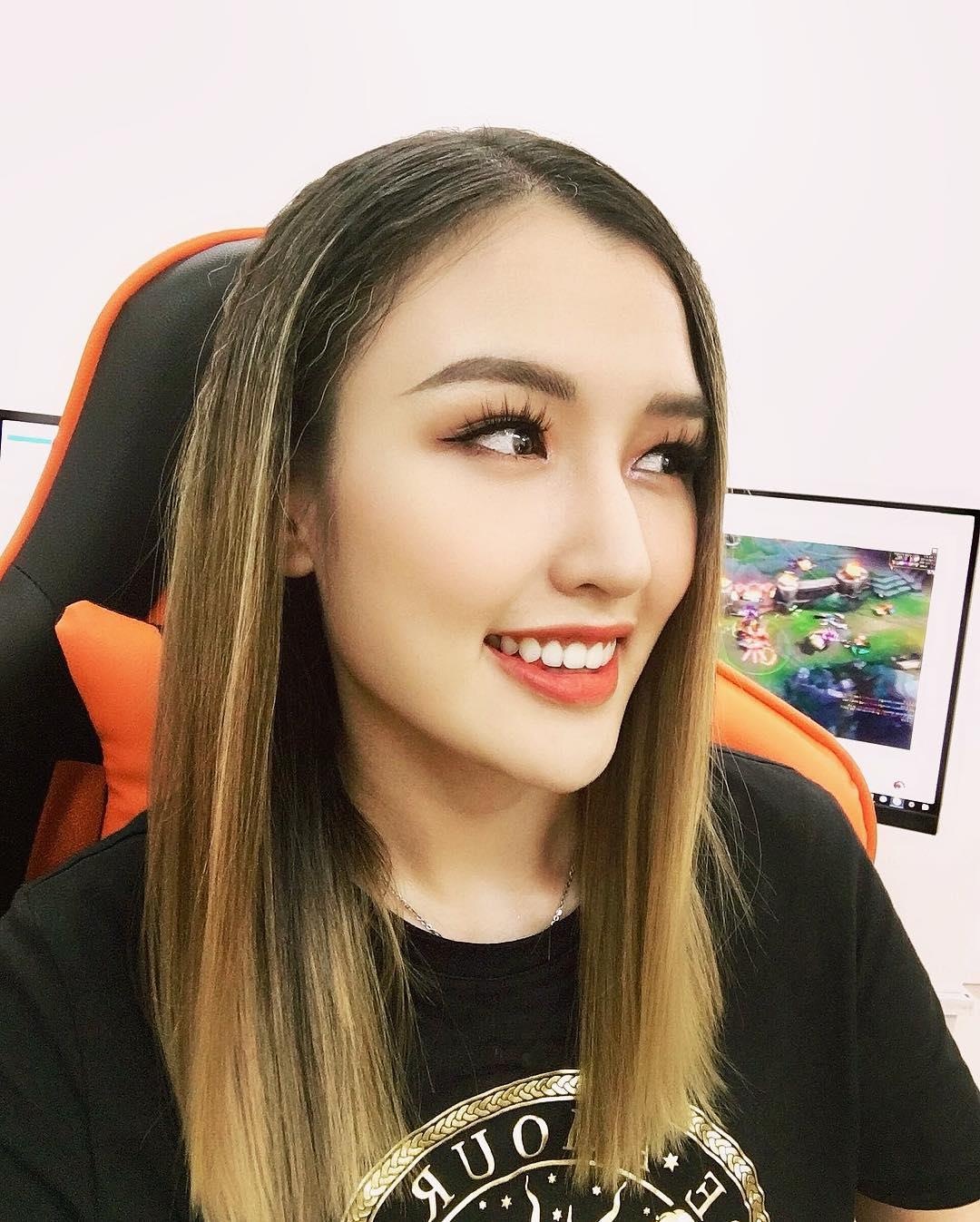 Phuong chi The Face anh 12